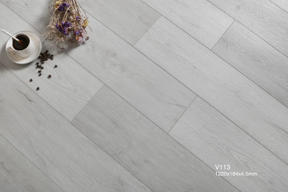 Виниловая плитка SPC Betta Villa V113 Дуб Лаурия (2.245м2/уп)